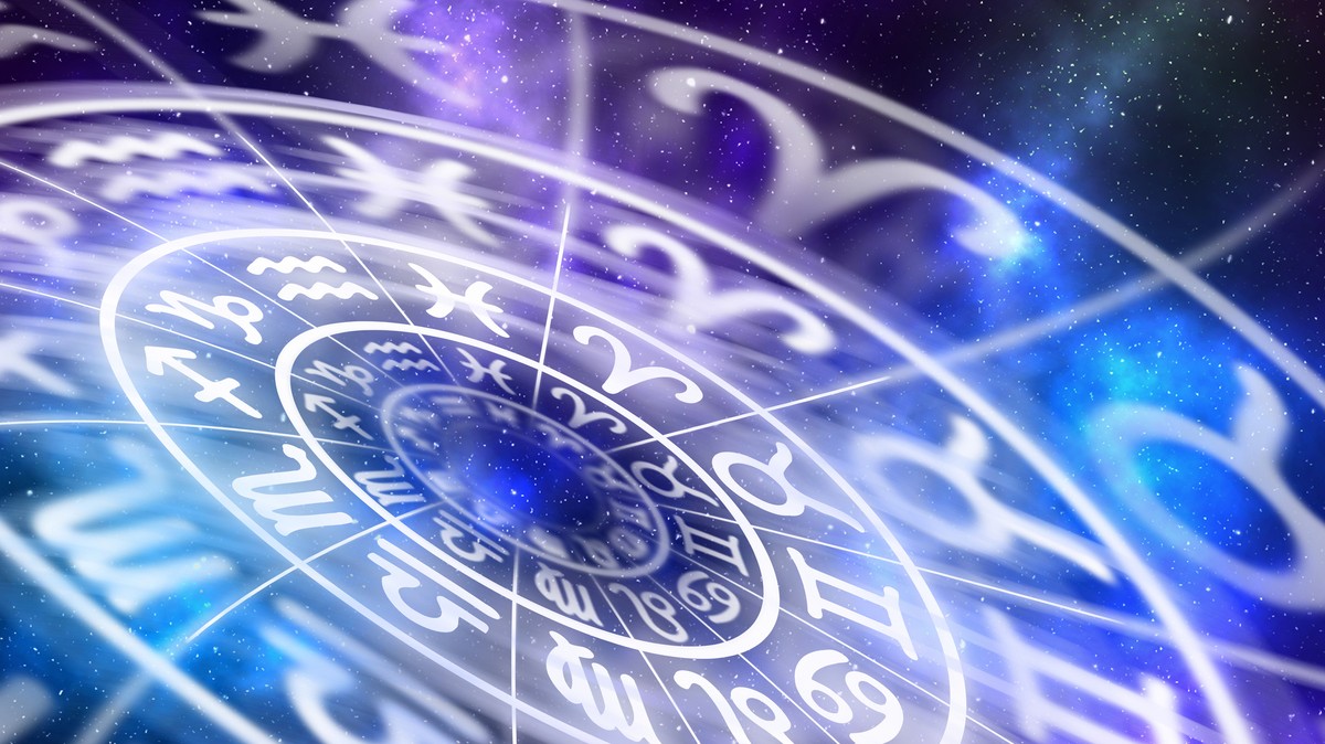 Szerelem- és karrierhoroszkóp: a Kos komoly külföldi munkaajánlatot kap, az Ikrek megfogja az Isten lábát, a szerelem a Skorpió otthonába költözött - Vimarsana News