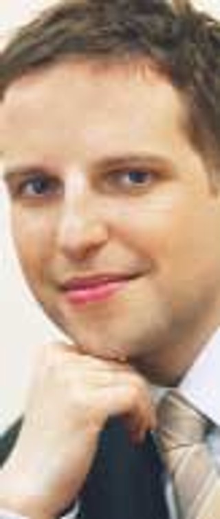 Wiele fundacji korporacyjnych służy do wydawania firmowych pieniędzy