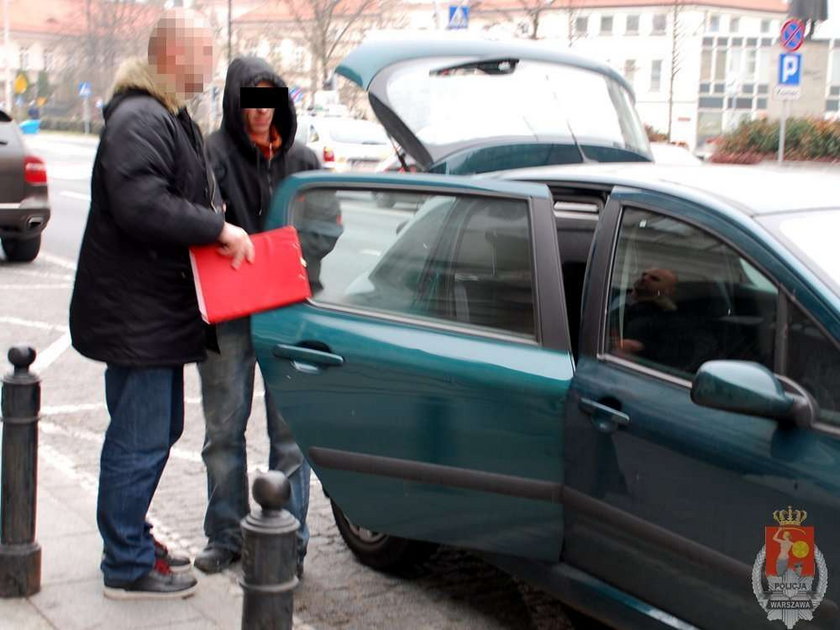 Chuligan, który uderzył fotoreportera, zatrzymany