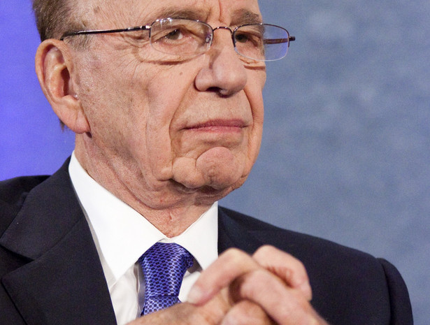 News Corporation, której prezesem jest Rupert Murdoch jest jedną z największych medialnych spółek na świecie, w swoim portfelu ma m. in. telewizję Fox, "Wall Street Journal", "The Times" i "The Sun"