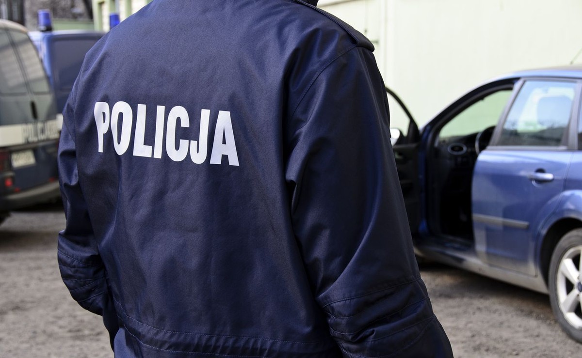 Pijany kierowca wiózł czwórkę dzieci i trzeźwą żonę. Miał dożywotnio odebrane prawo jazdy