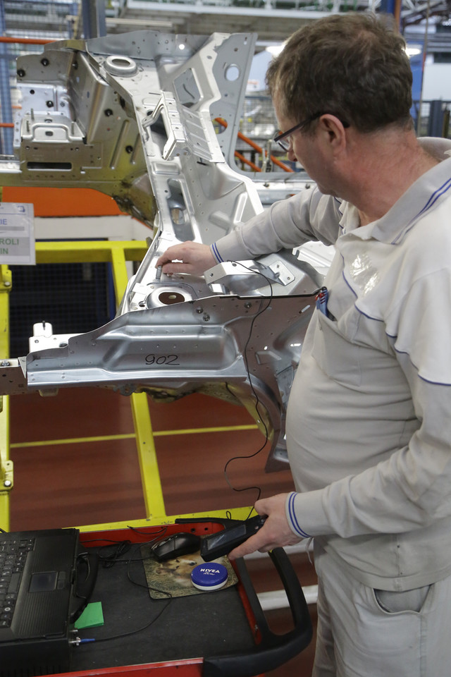 Fabryka Fiata w Tychach: etapy produkcji „500” na spawalni