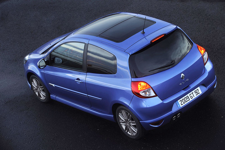 Renault: nowe Clio wkracza do salonów w Polsce (ceny)