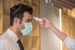 Rekordowy wskaźnik! 37 proc. ludności miasteczka w Lombardii zakaziło się koronawirusem