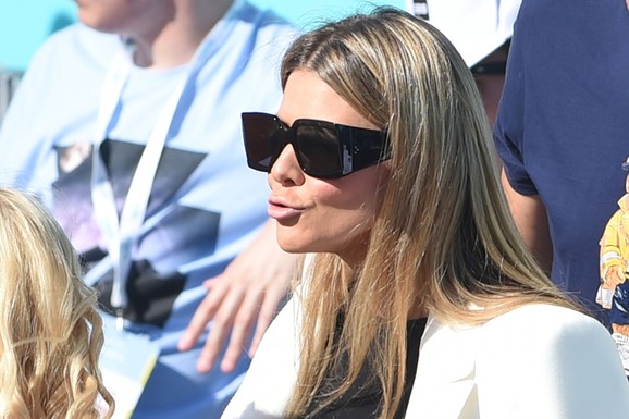 SVADBENO VESELJE MELINE DŽINOVIĆ ORGANIZOVANO U ITALIJI Kreatorka i biznismen helikopterom napuštaju Monako, sve je spremno za gala slavlje