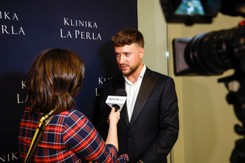 To Olek Sikora dostał w dzieciństwie pod choinkę. Nie uwierzycie, co to takiego