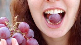 Składniki winogron chronią skórę przed działaniem promieni UV