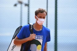 Daniił Miedwiediew z pozytywnym wynikiem testu na COVID-19