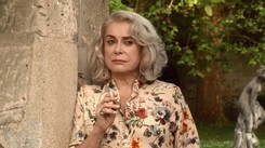 'Pamiątki Claire Darling' - czy dojrzałej kobiecie wolno uwolnić się od przeszłości? Zwiastun filmu z Catherine Deneuve
