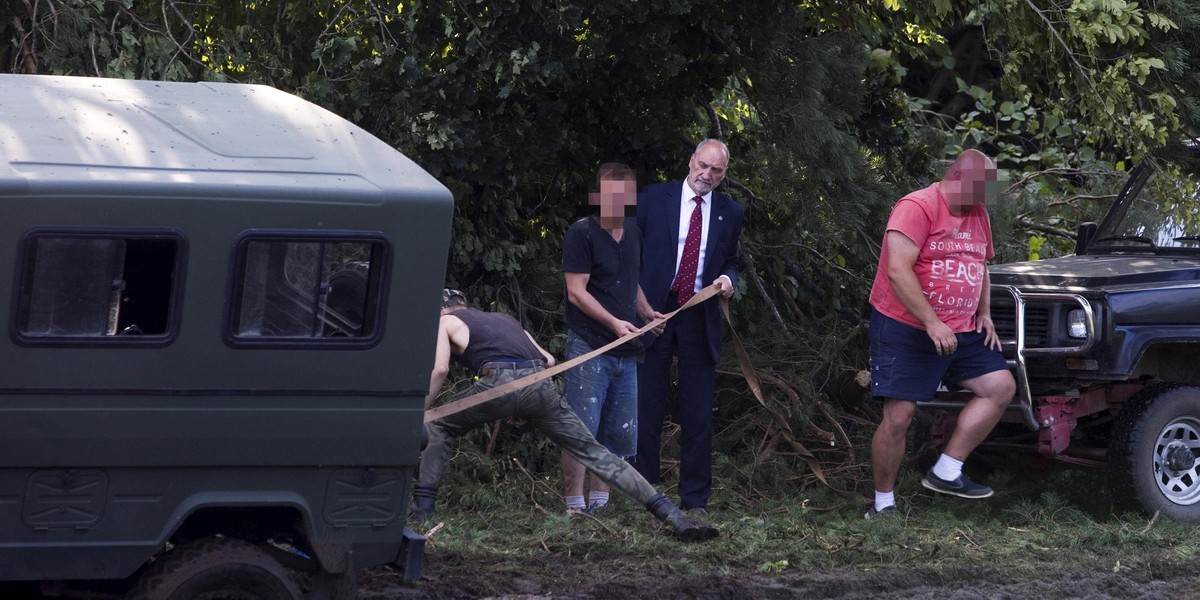 Nikomu nie pomógł, a jeszcze się zakopał