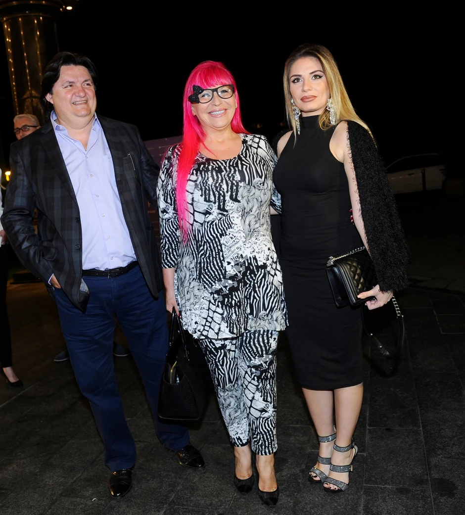 Zorica sa ćerkom Zlatom i mužem Miroljubom