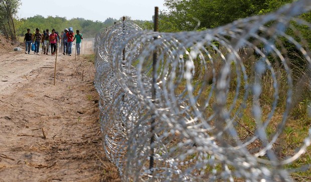 652828_madjarska-ograda09reutersfoto-reuters