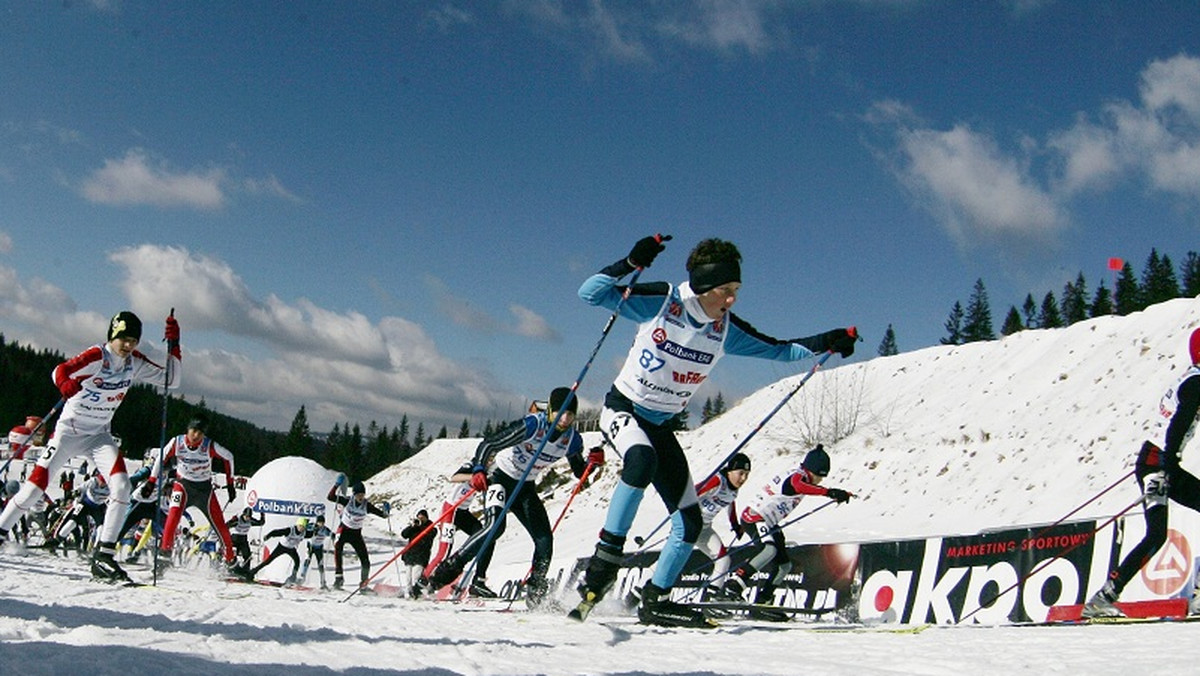 Trzecie miejsce w klasyfikacji generalnej juniora C zajmuje Tomasz Skurzok z NKS Trójwieś Beskidzka. Zawodnik ten cztery razy stawał na podium w zawodach Polbank CUP 2011, w tym raz na najwyższym jego stopniu.