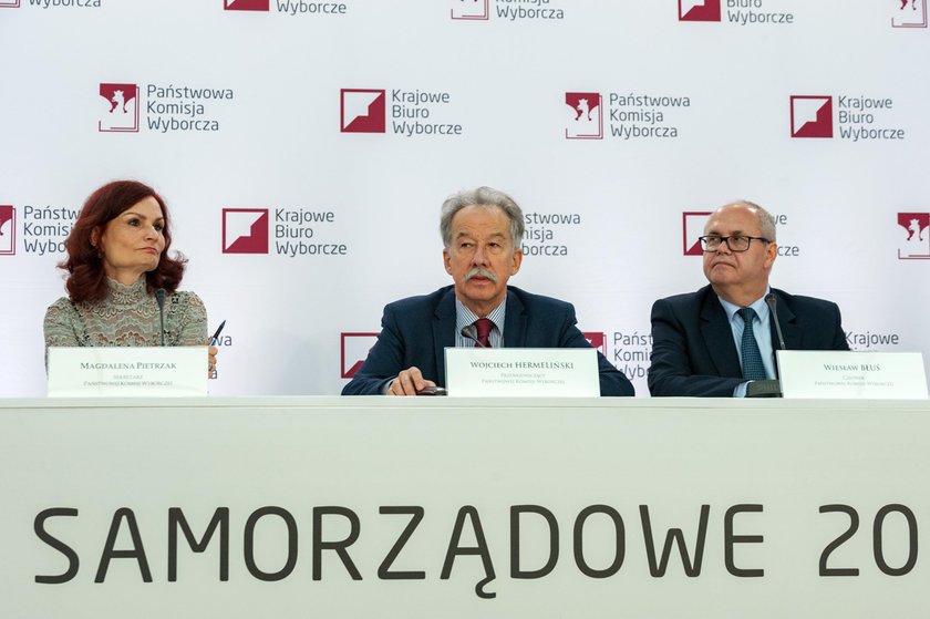 KONFERENCJA PANSTWOWEJ KOMISJI WYBORCZEJ W WARSZAWIE