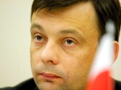 Wiceminister załatwił sobie rządowe zlecenia