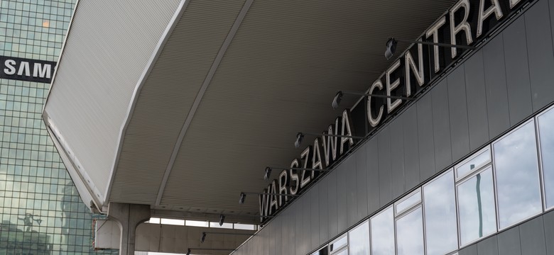 Olbrzymie utrudnienia dla podróżnych. Zamknięty dworzec Warszawa Centralna
