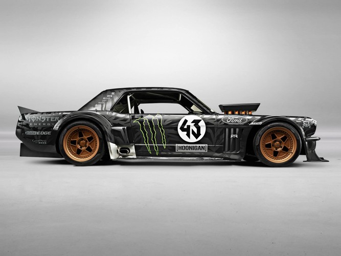 Ford mustang HOONICORN RTR