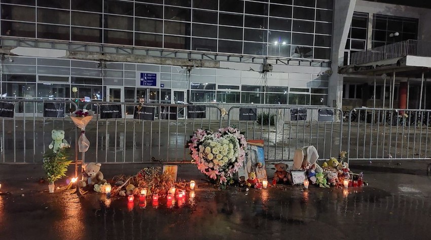 Odata pošta stradalima u Novom Sadu