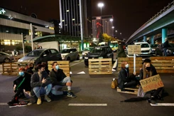 Protesty mogą zatrzymać lockdown. 'Nie będziemy OMON-em'