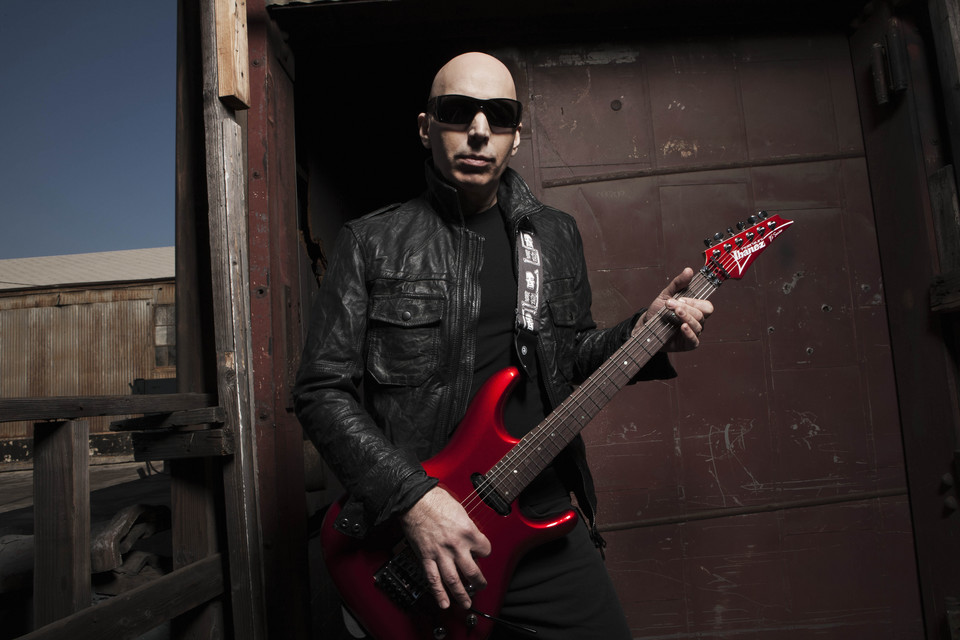 Joe Satriani (fot. materiały prasowe)