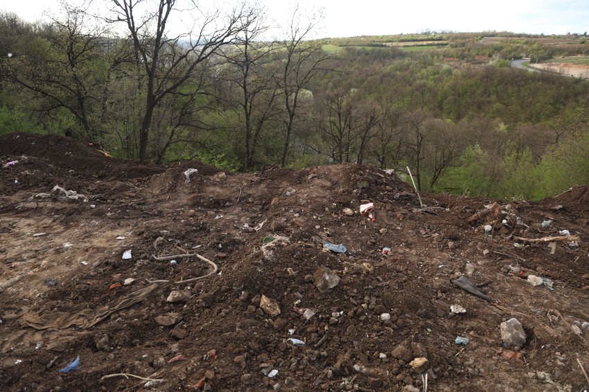 Deponija na koju je bačena ubijena Danka Ilić