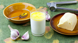 Mleko z miodem i czosnkiem — składniki, właściwości i zastosowanie