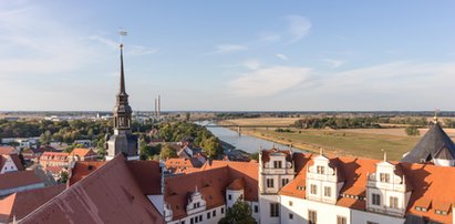 Polska delegacja zostawiła "zrujnowane pokoje i odchody"? Skandal w Niemczech