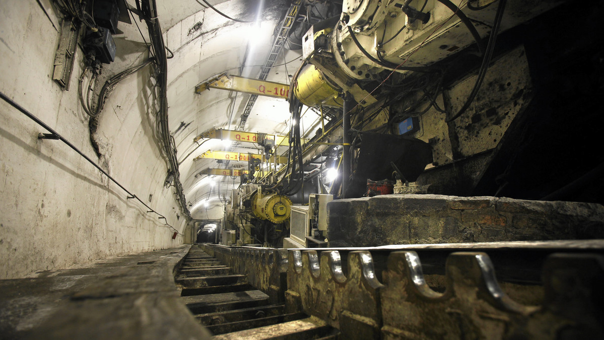 Kilkanaście podziemnych tras turystycznych z całego kraju może zostać objętych nadzorem górniczym, wynika to z nowelizacji ustawy Prawo geologiczne i górnicze – poinformowała rzeczniczka Wyższego Urzędu Górniczego w Katowicach Jolanta Talarczyk.