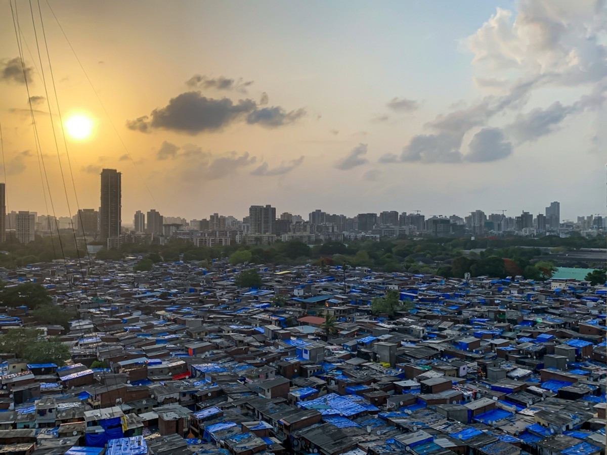 Indie, Bombaj, slumsy Dharavi. Najstarsze, największe i najlepiej zorganizowane