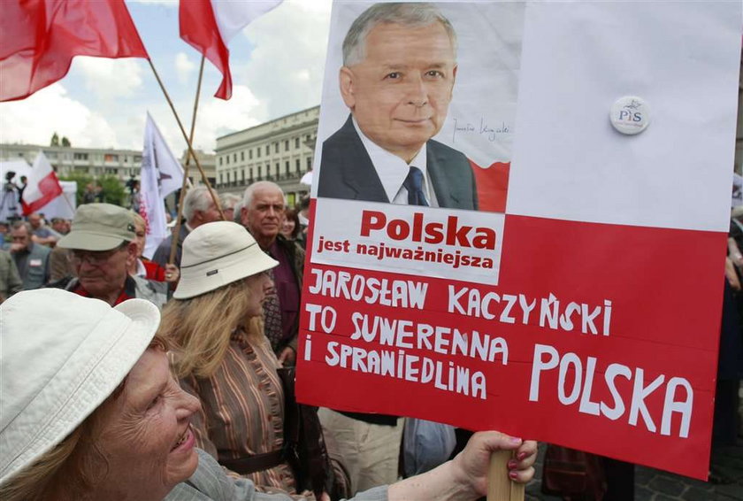 Sondaż: Kaczyński prezydentem w I turze!