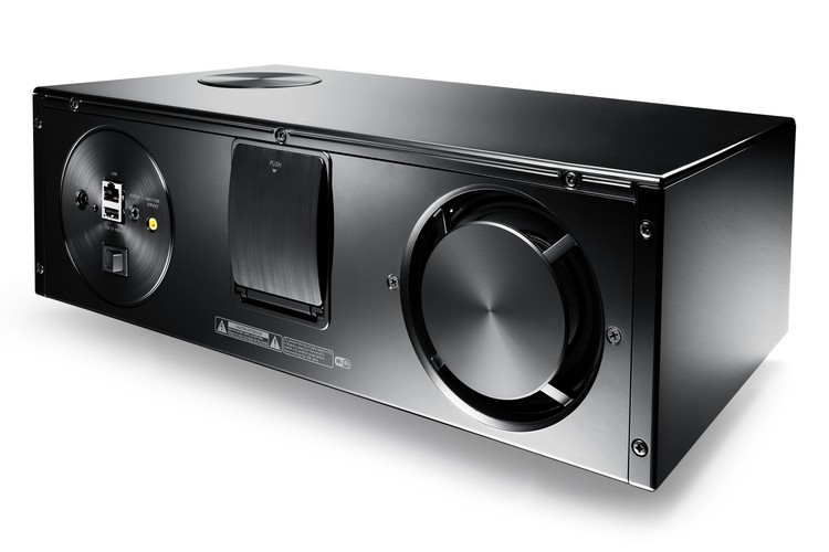 Tył stacji dokującej