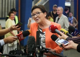 400 zł dla emerytów możliwe jeszcze w tym roku. Skąd Ewa Kopacz weźmie pieniądze?