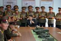 Kim Dzong Un wydrąża Koreę Północną. Jego dynastia rozpada się