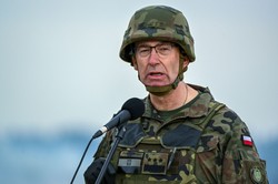 Błaszczak chce dymisji. Gen. Piotrowski odpowiada. OŚWIADCZENIE