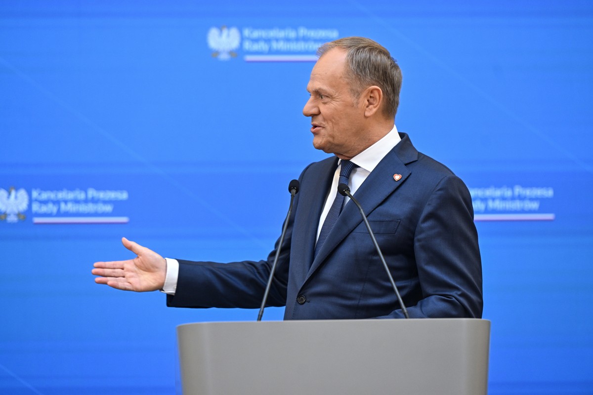 Premier Donald Tusk podczas konferencji prasowej dot. rekonstrukcji rządu, w siedzibie KPRM w Warszawie