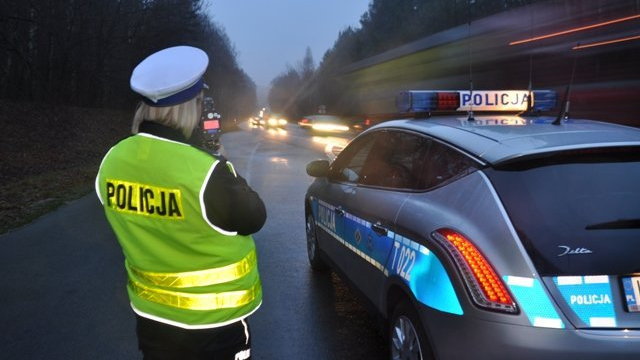 Przed nami kolejny długi weekend. Policjanci po raz kolejny zapowiadają wzmożone kontrole na drogach