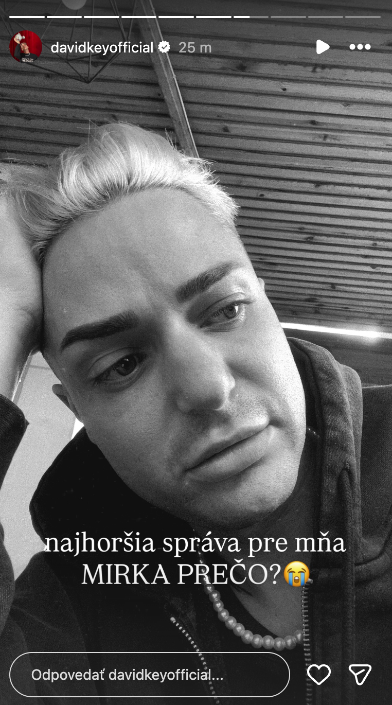 O Fabušovej informoval David Key.