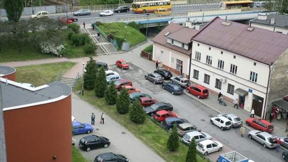 W przyszłym tygodniu rozpocznie się modernizacja układu komunikacyjnego w rejonie galerii City Center. Drogowcy przebudują m.in. ul. Jabłońskiego w Rzeszowie - podaje portal nowiny24.