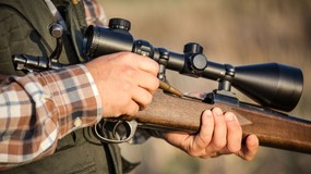 Kolejny śmiertelny wypadek na polowaniu. Myśliwy zastrzelił drugiego