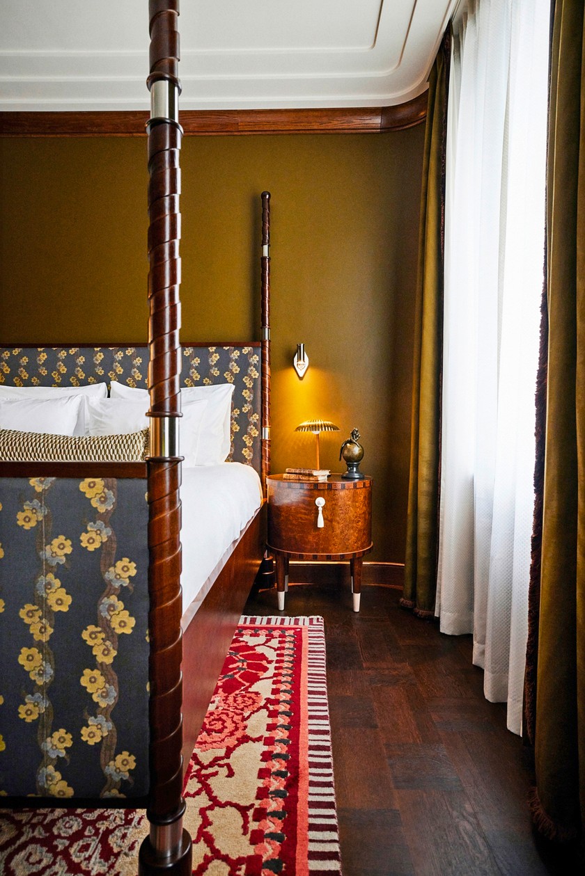 CHARAKTER In den Gemeinschaftsräumen und Zimmern wurde mit Art-déco-Details …