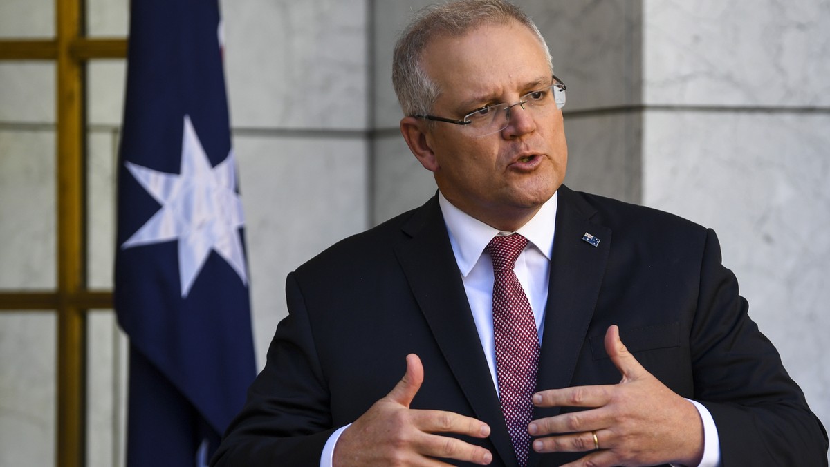 — To wielki, skoordynowany atak — powiedział dziś dziennikarzom premier Australii Scott Morrison. — Hakerzy uderzyli w instytucje z różnych sektorów, w tym ze wszystkich szczebli administracji rządowej, przemysłu, organizacji politycznych, edukacji, służby zdrowia, dostawców usług i operatorów infrastruktury krytycznej.