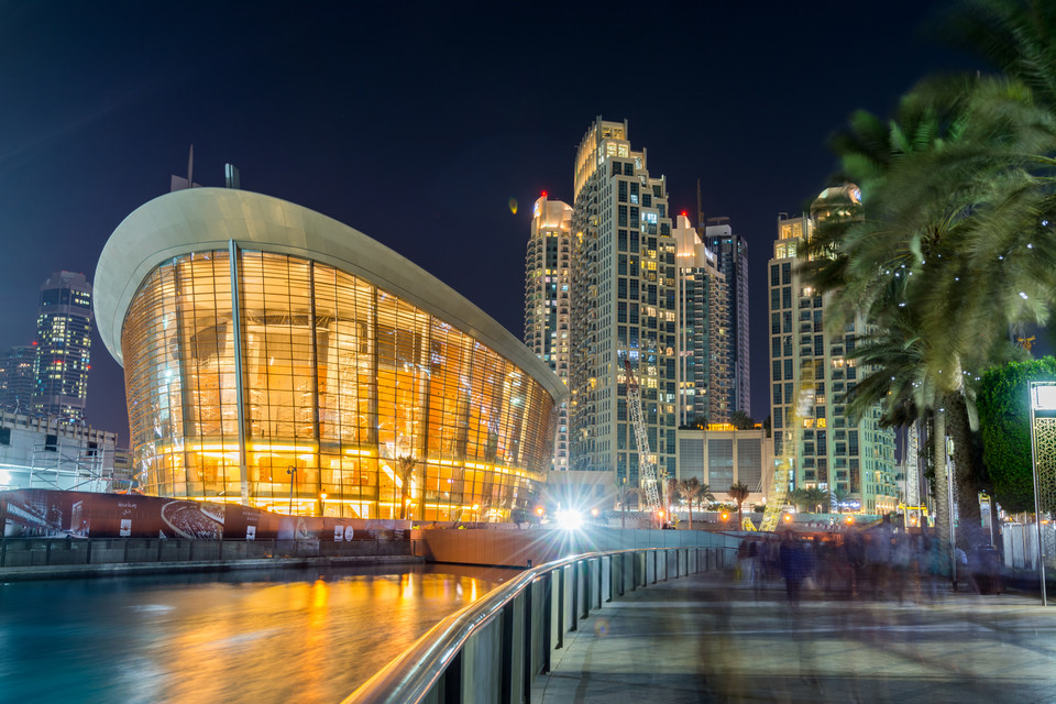 Dubai Opera (Dubai, ZEA ) - 330 mln dol.