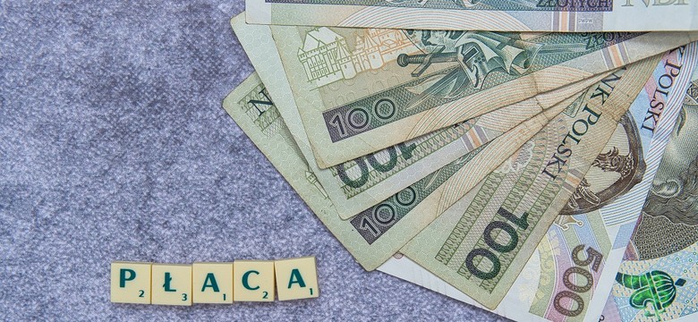 4666 zł pensji minimalnej w 2025 r. Specjalny apel do Donalda Tuska