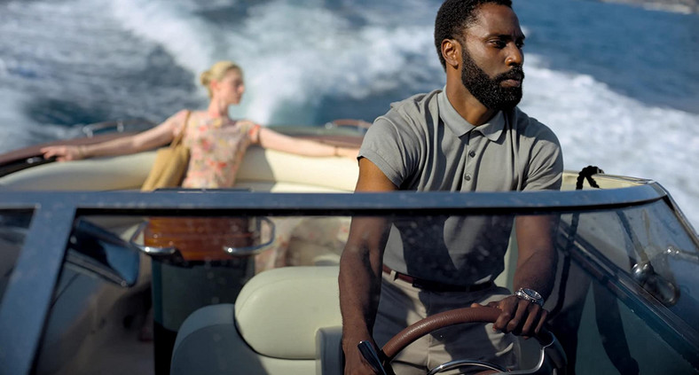 John David Washington i Elizabeth Debicki w filmie "Tenet" (2020)