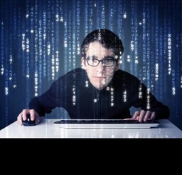 Coraz więcej ataków hakerów. Firmy powinny zwiększyć wydatki na cyberbezpieczeństwo