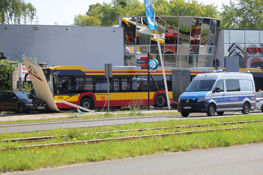 Łódź. Kierowca autobusu MPK zasłabł w czasie jazdy