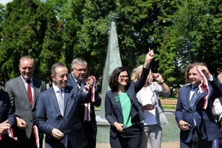 Grodzki: Promesy już rozdawane, a prawa w sprawie Funduszu Inwestycji Lokalnych nie ma