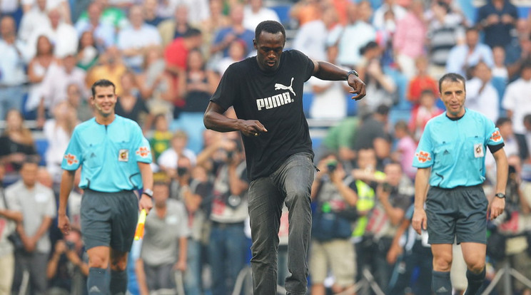 Bolt szeret focizni, s szerinte profiként is megállná a helyét / Fotó: Europress Getty