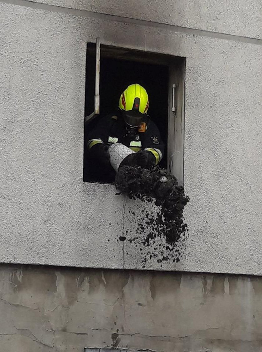 Pożar w Krapkowicach. Nie żyje mężczyzna