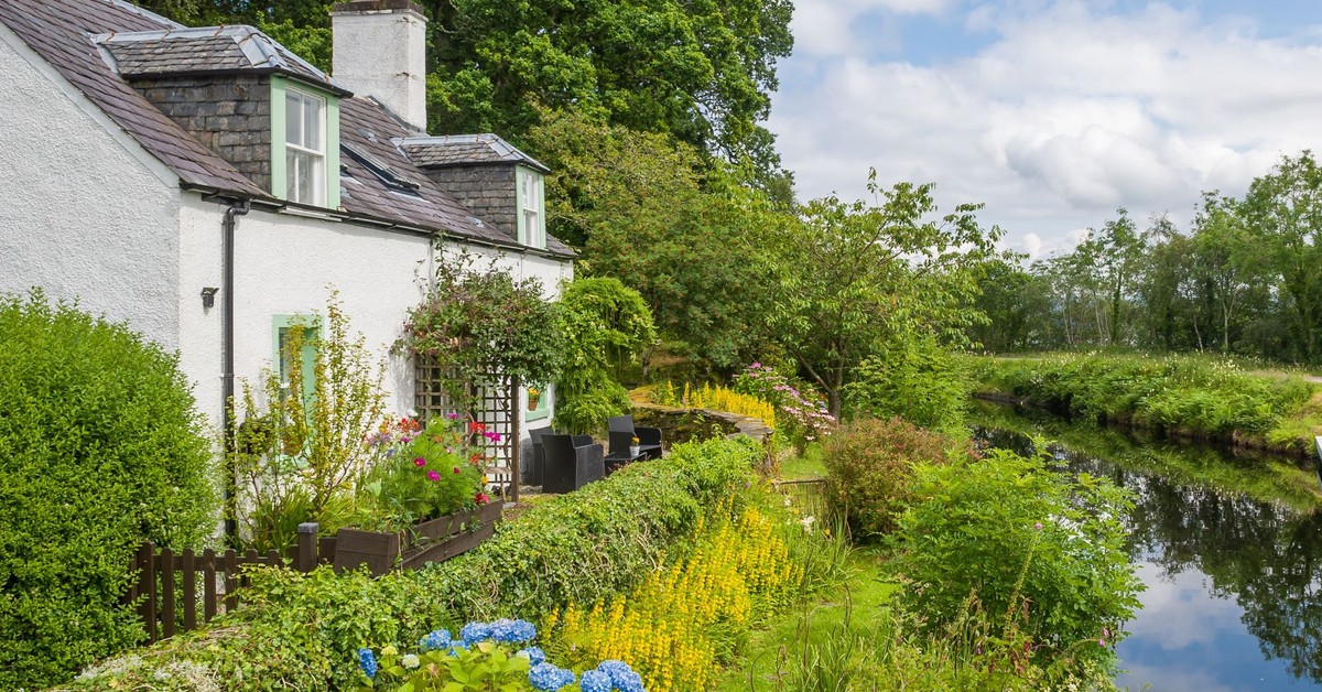 Rząd wypłaci do 355 tys. zł tym, którzy zgodzą się tam zamieszkać. To malownicze, spokojne miejsce, które czeka na nowych mieszkańców